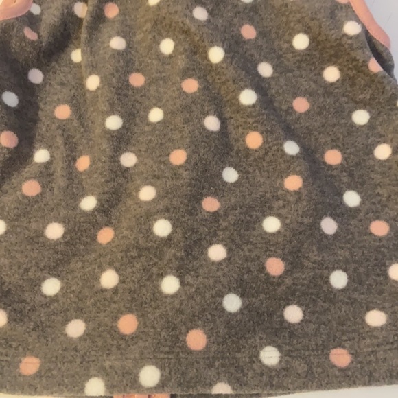 Carters gray and pink and white polkadot vest. Size 18 months - Picture 5 of 8